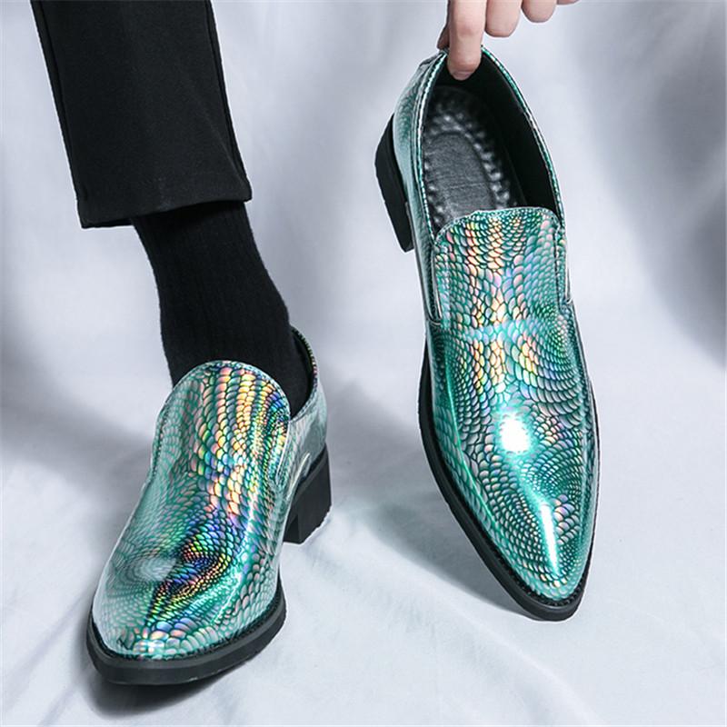 Britain Retro Men Pointed Glossy Patent Leather Shoes Casual Penny Loafers Formal Dress Footwear Sapatos Tenis Masculino