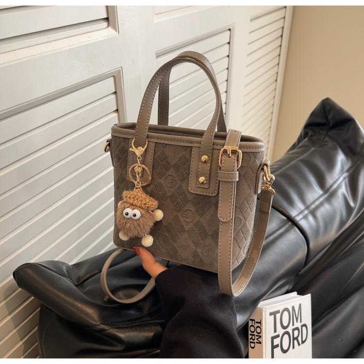 

Популярные маленькие сумки женские осенне-зимние универсальные новые матовые ретро на плечо сумка-мессенджер портативная сумка-ведро серый