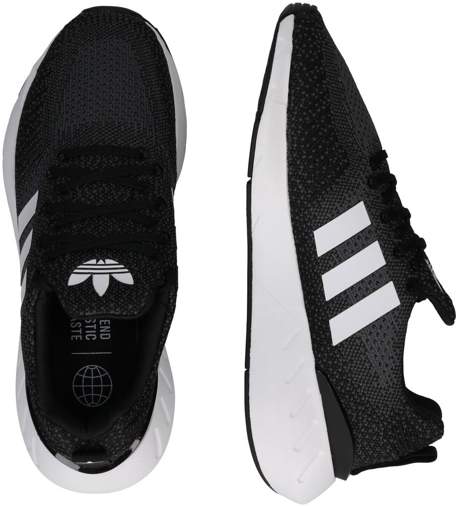 Кроссовки Adidas Swift Run 22 основной черный/облачный белый/серый пять