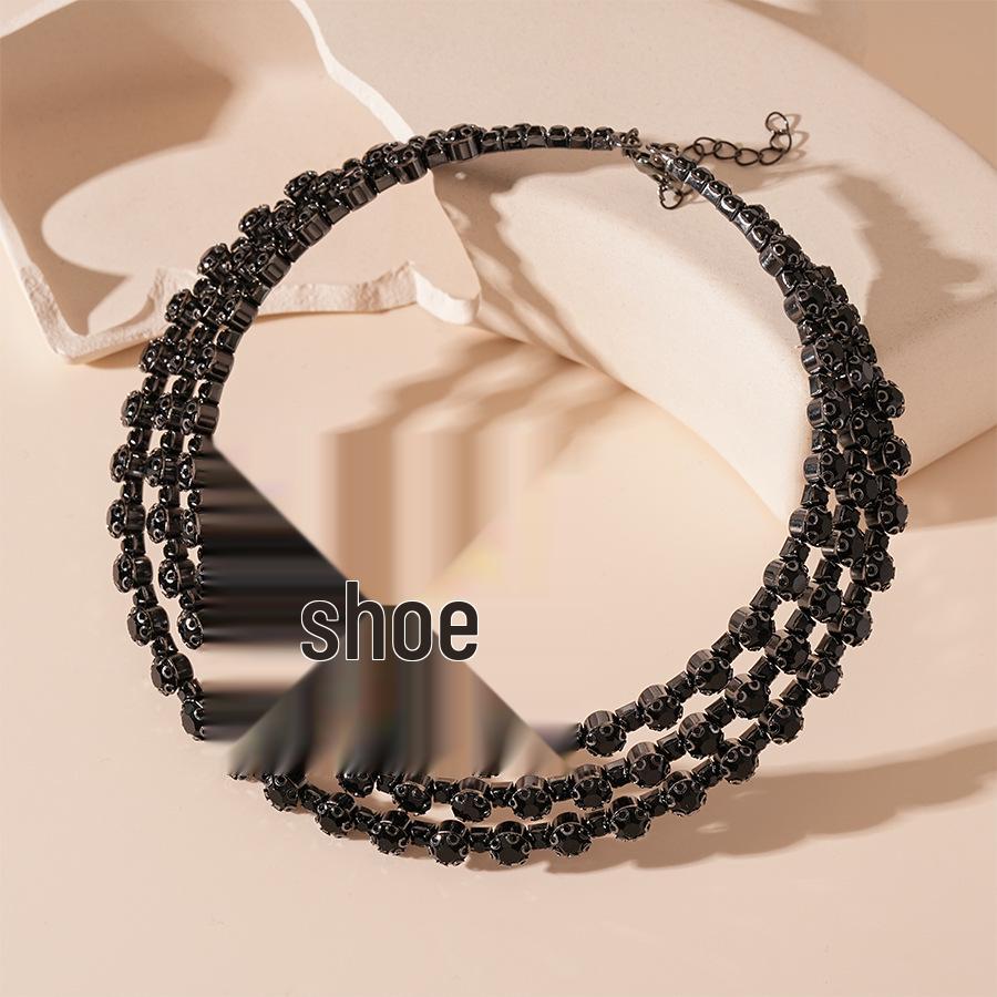 Geometric Diamond Drop Necklace: Exquisite European & American Style, Luxury Niche Statement Piece for a High-End Look