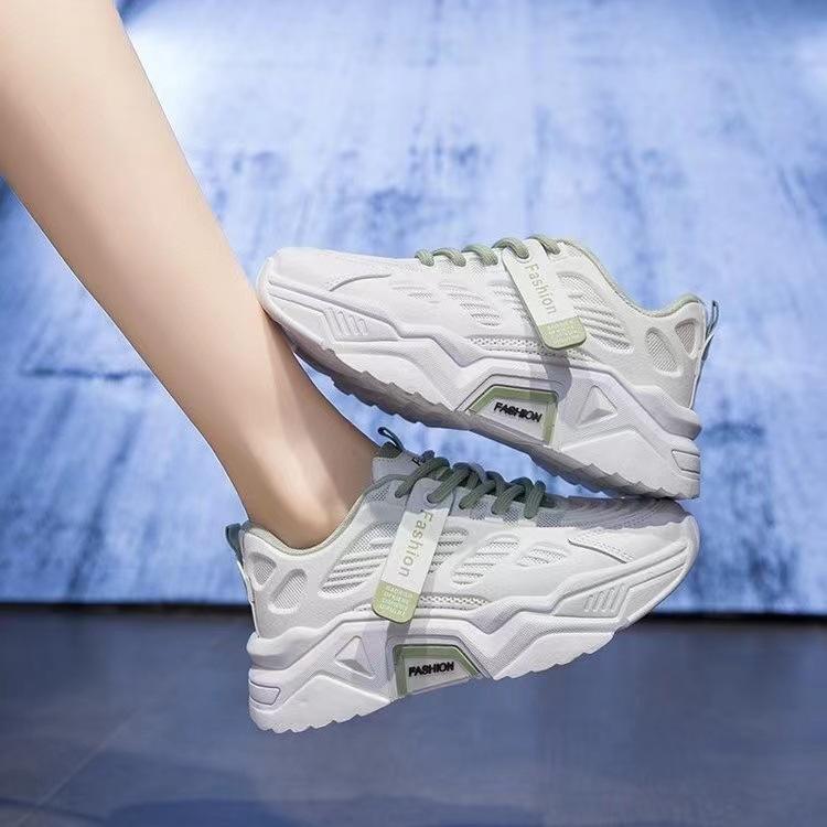 

Breathable dad shoes women s trendy new summer versatile casual mesh sports running white shoes 40 зелёный