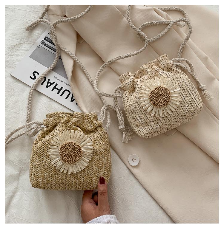Summer New Fashion Straw Strap Mouth Women's Woven Bag Single Shoulder Bag Crossbody Bag for Travel and Amusement