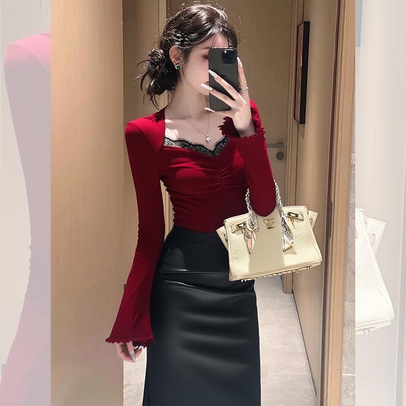 

Elegant Red Lace Spliced T-Shirt - Unique, Sophisticated Autumn/Winter Style Extra Large красный