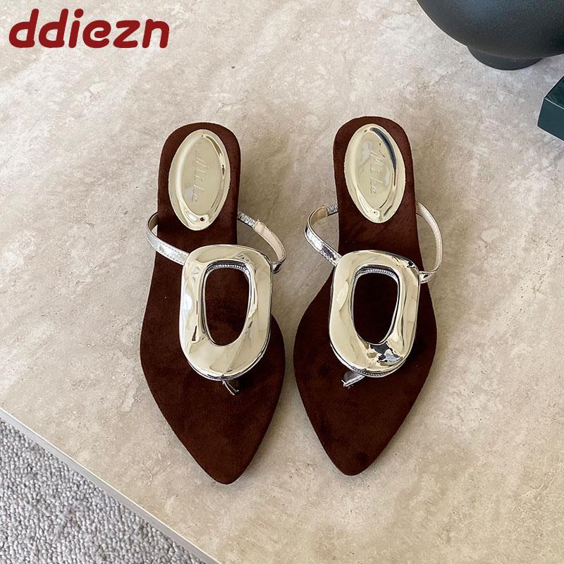 Fashion Fashion Metal Ladies Low Heel Slippers Shoes Summer Beach Luxury Female Flip Flops Women Heeled Slippers Slides Sandals Shoes
