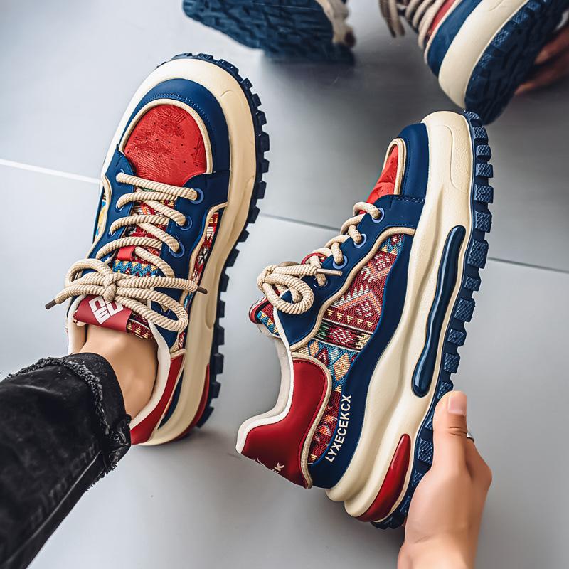 

Мужская обувь 2025 лето новая высококачественная повседневная спортивная обувь молодежная кожаная поверхность увеличение Forrest Gump папа модная обувь 39