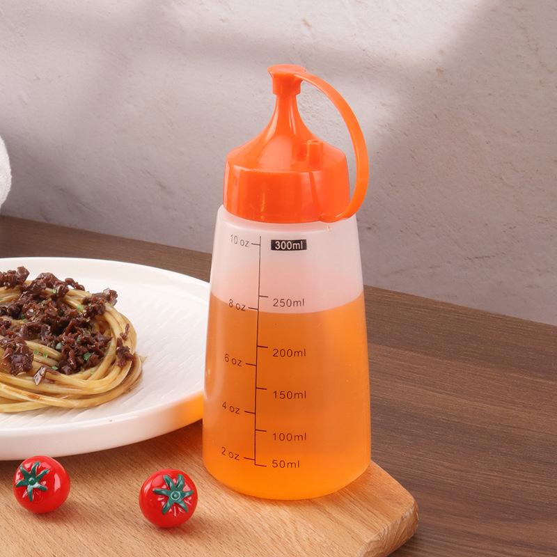 PE Plastic Squeeze Bottle With Pointed Nozzle, Household Condiment Dispenser For Sauce, Salad Dressing