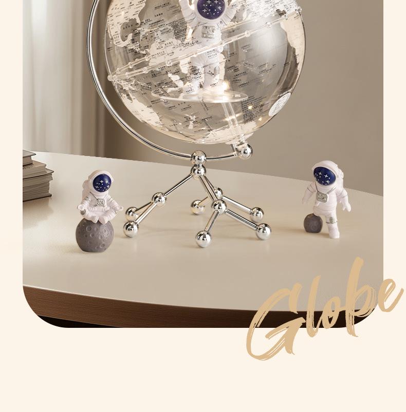 Elegante Globus-Ornamente für Zuhause oder Büro: Perfekt für einen Weinschrank, einen TV-Ständer oder als hochwertige Dekorationsartikel in Ihrem Wohnzimmer.