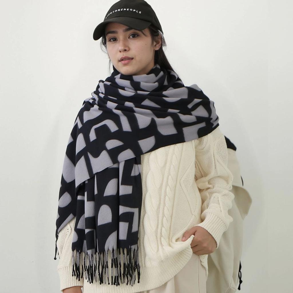 Winter Women Scarf Classical Geometric Print Lady Shawls Cotton Soft Oversize Hijabs Neck Headband Tassel Foulard 174*69Cm