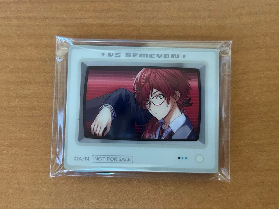 

[USED] Semeyon Nijisanji Official Store Bonus: Acrylic Magnet - Lauren
