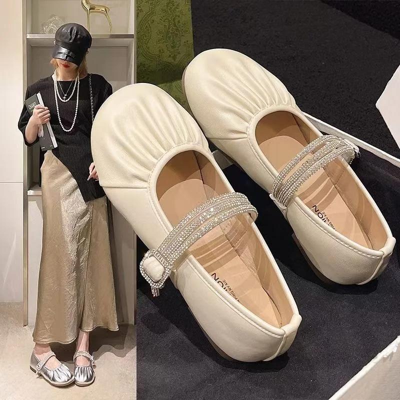 Fashion Spring and Autumn New Women High Quality Pu Flat Shoes Soft Round Toe Bread Shoes Casual Outdoor Women's Shoes