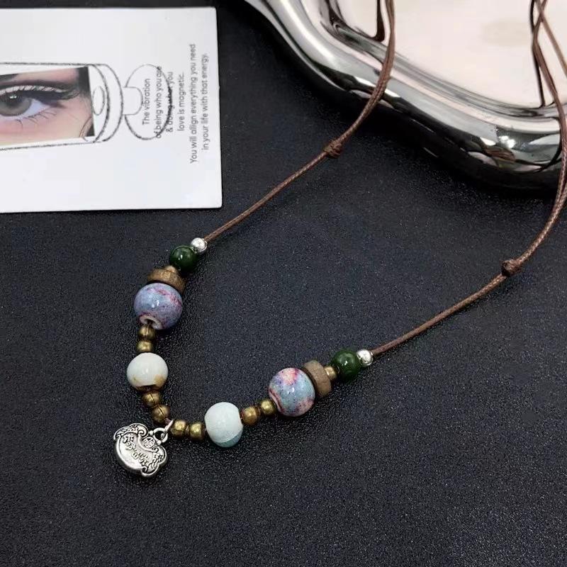 Ping An is Fu Guochao retro ceramic long-life lock necklace literary and retro women's collarbone chain niche antique jewelry