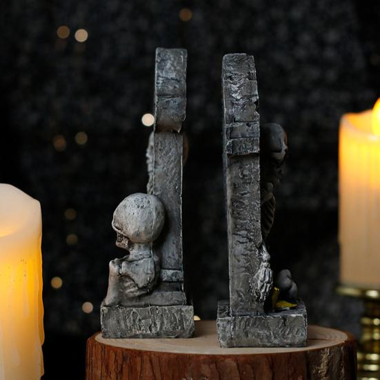 Halloween Tombstone Statue Decoration Spooky Resin RIP Skeleton Gravestone Figurine for Halloween Garden Outdoor Decor