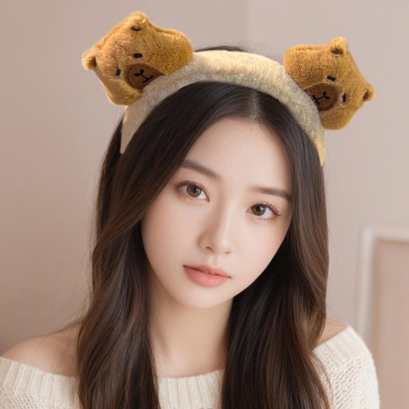 Plush Capybara Headband for Women: Perfect for Face Washing, Makeup, and Masks - Cozy Fall/Winter Hair Accessory with Capybara Design