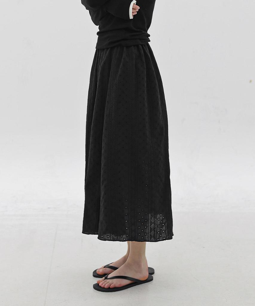 Keullaepeu Cotton Lace Elastic Waist Long Skirt_Black