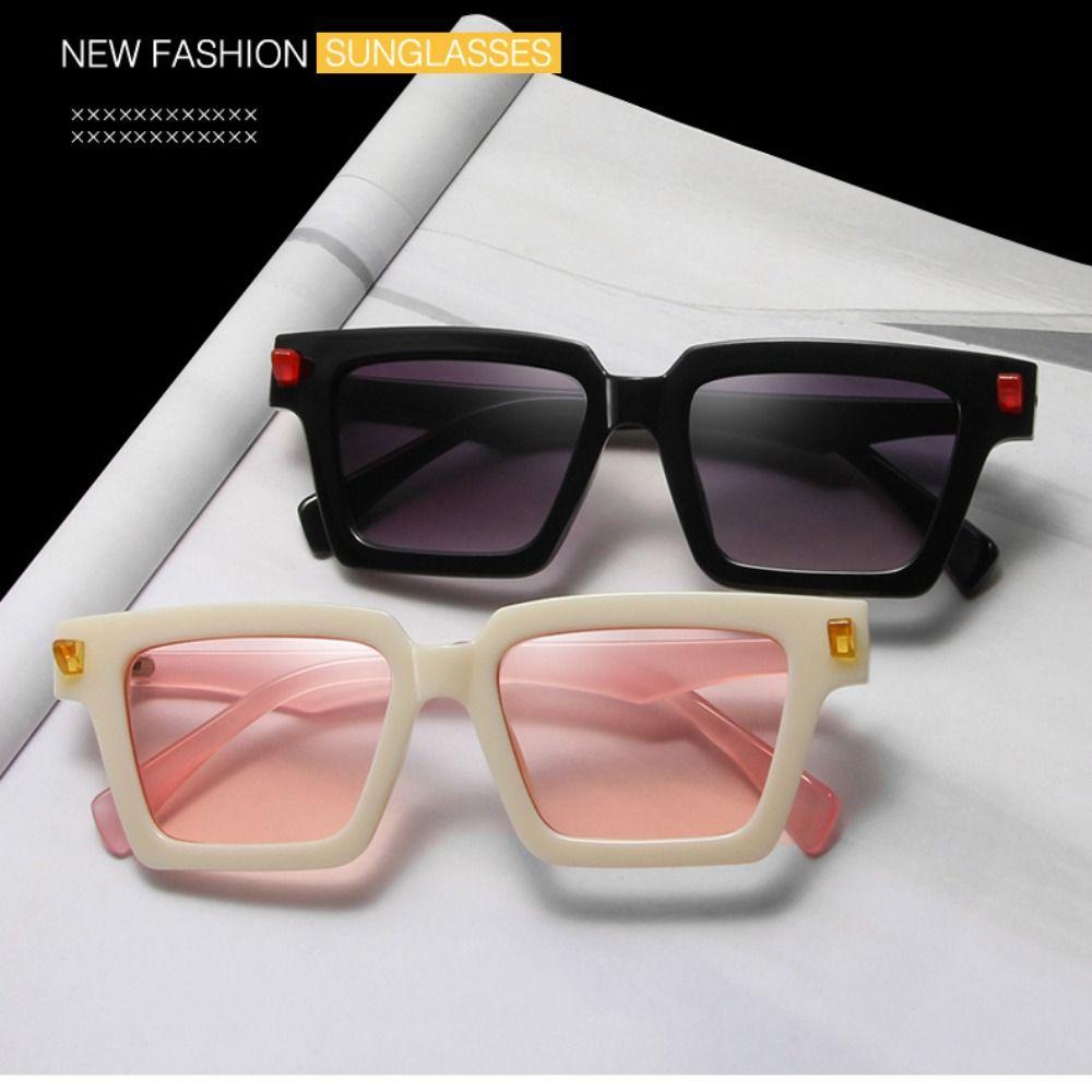 

Женские и мужские солнцезащитные очки в квадратной оправе, модные солнцезащитные очки «кошачий глаз» 2024 года, градиентные очки с заклепками