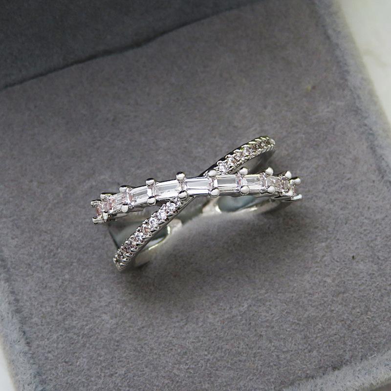 

Классическое кольцо Lindon из медного сплава с цирконием, женские ювелирные изделия, свадебный подарок для вечеринки серебряный