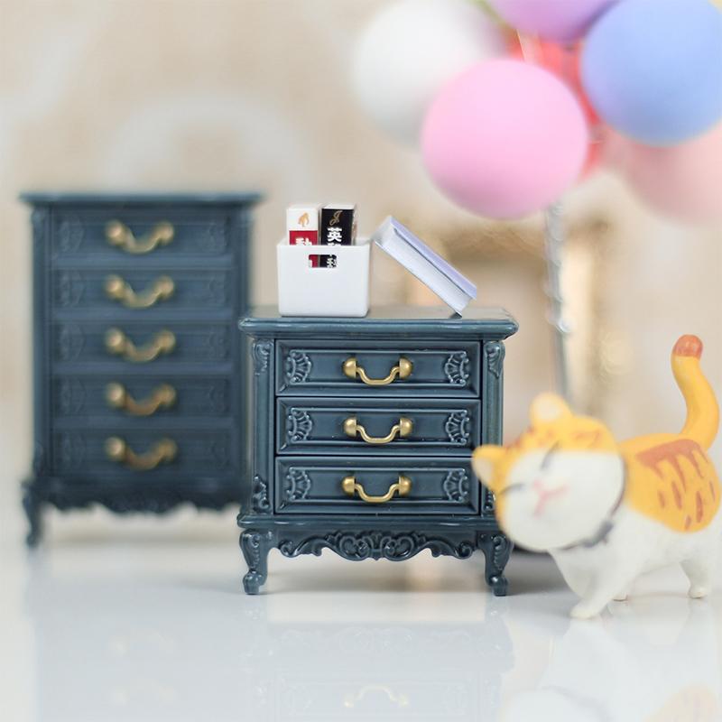 1Pc Dollhouse Furniture Ornaments Mini European Style Retro Cabinet Model