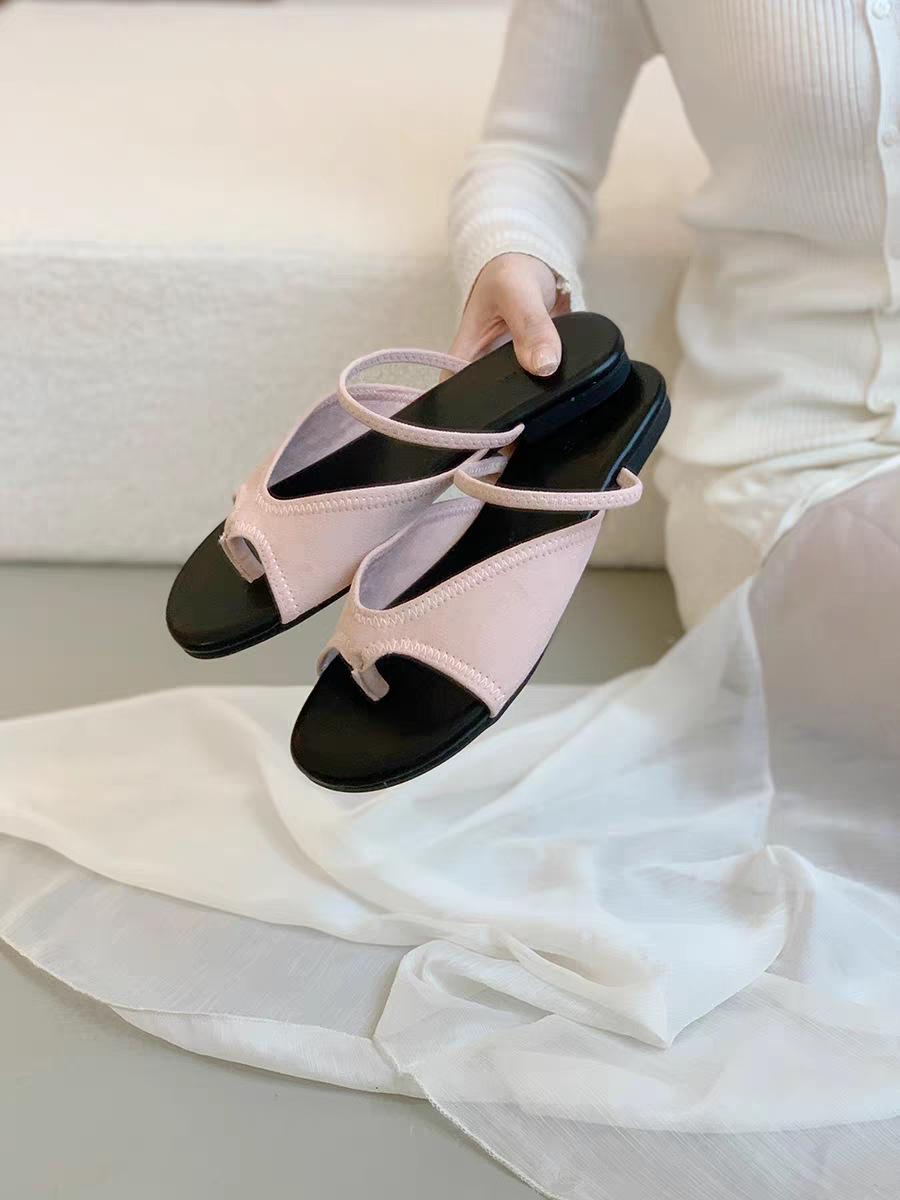 

Design sense flat flip-flops shoes women s summer wear 2025 new sandals pinch foot cool slippers 40 рожевий