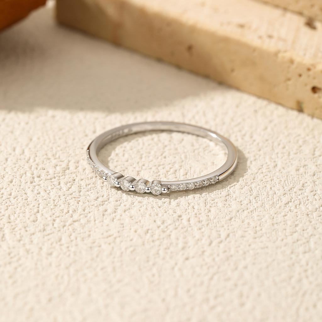 MODIAN Moissanite Rings 925 Silver Minimalist Lab Diamond Thin Ring Stackable Daily Wear Ring For Women Fine Jewelry