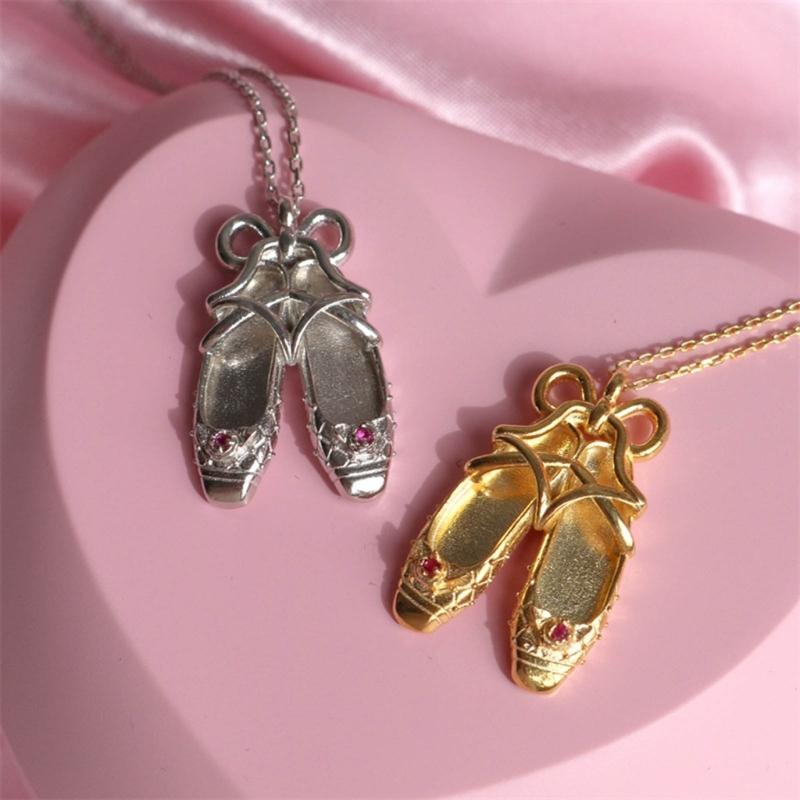 Personality Ballet Shoe Pendant Necklace for Women Girls Elegant Bowknot Dance Shoes Shape Choker Wedding Jewelry Gift