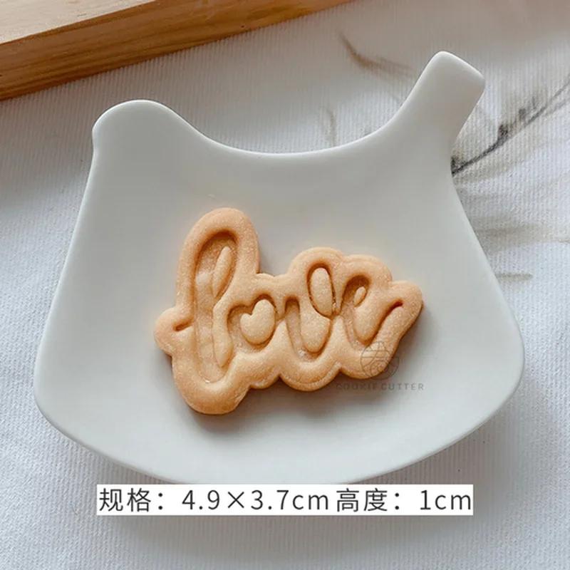 Valentine's Day Cookie Cutters Mini Cartoon Biscuit Mold Rose Flower Heart-shaped Cookie Stamps Household Pressable Baking Mold