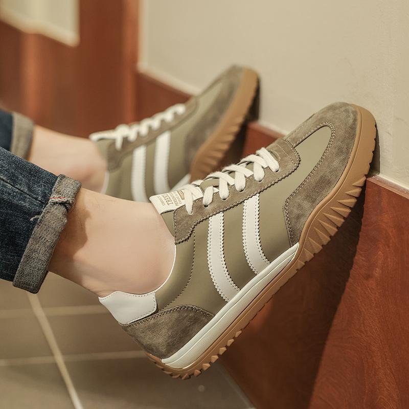 Fashion Lightweight Fashion Skate Shoes for Men  2025 New Men's Casual Lace-Up Sneakers Breathable Male Flats Comfortable Walking Shoes