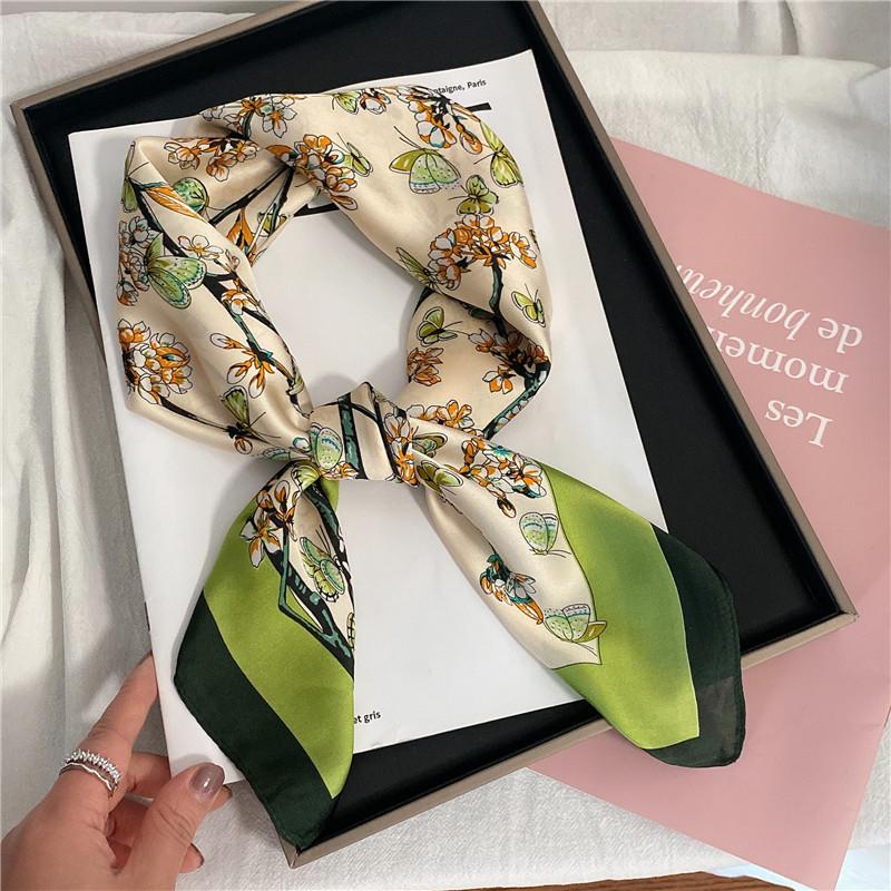 Luxury Desig Cashew Print Square Scarf Women’s Summer Breathable Silk Bandanna Luxury Female Neckerchief Fashion Hijab Gift 70cm