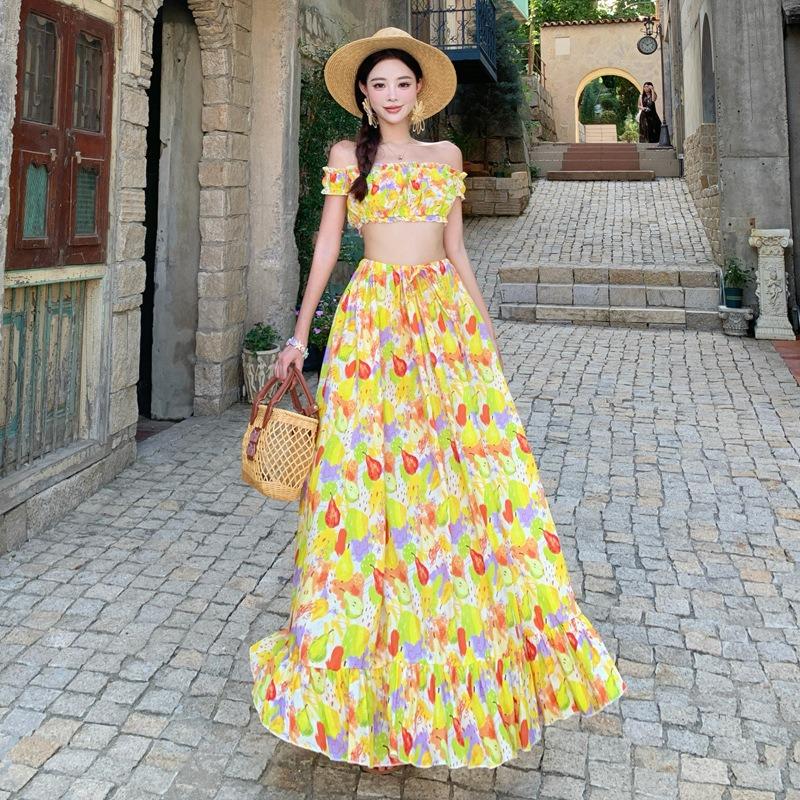 

Beautiful Island Travel Vacation Bright Wear Women s One-word Shoulder Tube Top Yellow Floral Skirt Two-piece Set L