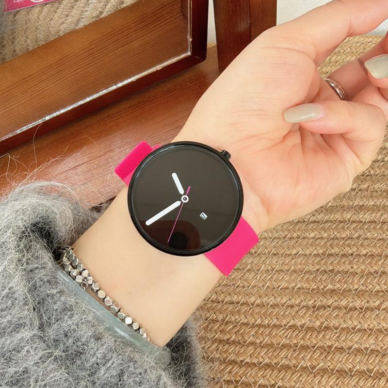 Versatile Calendar Student Trend Simple Watch Creative Personality Neutral Fashion Casual Watch Silicone Ladies
