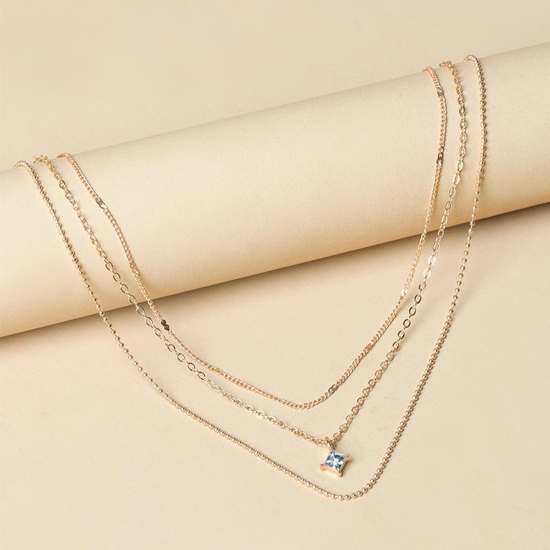Square diamond necklace niche jewelry multi-layer metal chain pendant female collarbone chain wind