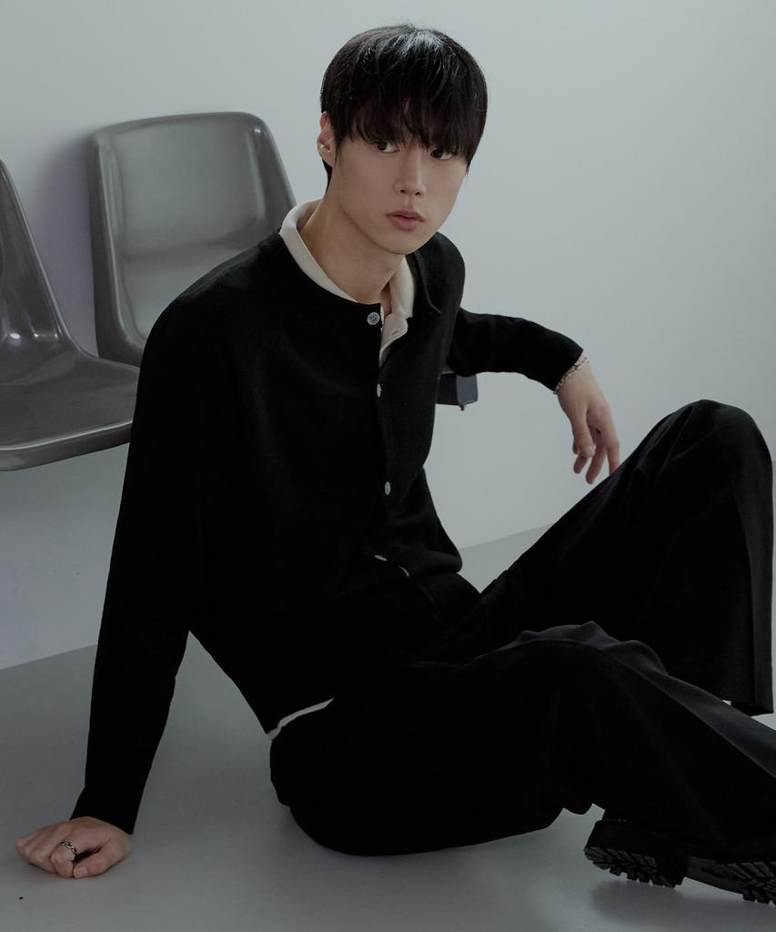 Nodu Raglan Herasi Round Cardigan [Black]