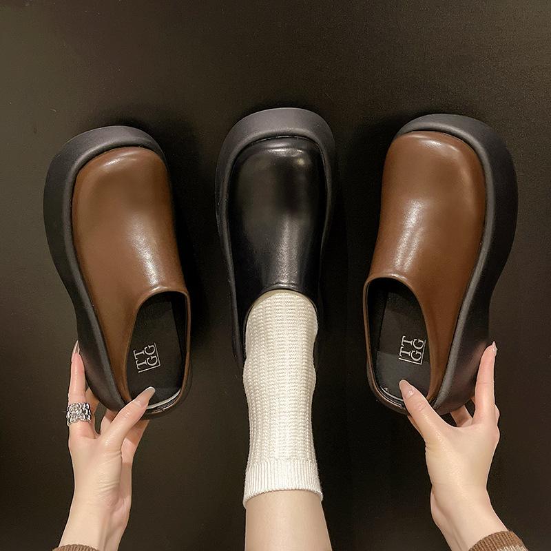 2025 super Feuer erhöhende Hausschuhe Damen tragen Plateau neu halb Frühling und Herbst Muller Schuhe Tasche Kopf und faule Schuhe