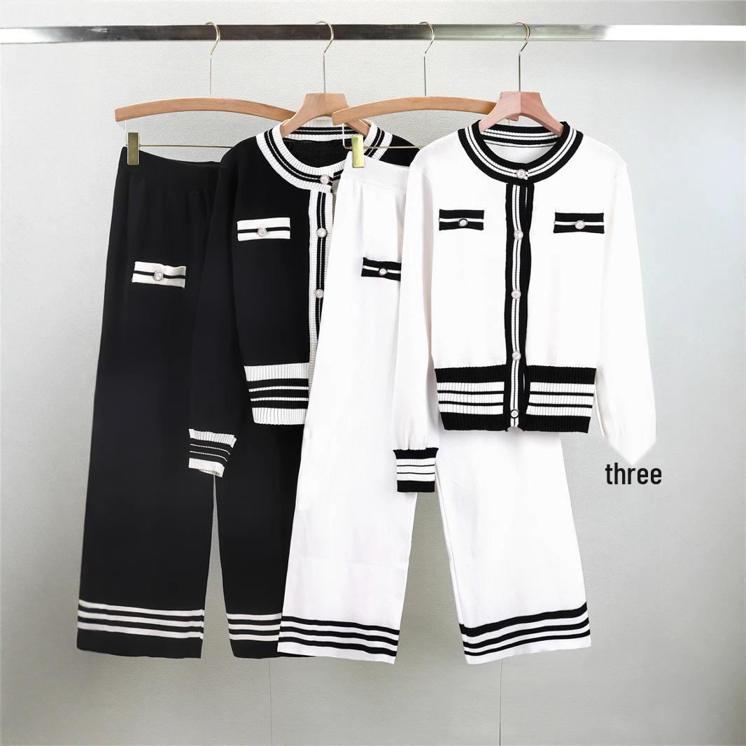 

Chic Knit Two-Piece Women s Set: Cardigan & Wide-Leg Pants One Size