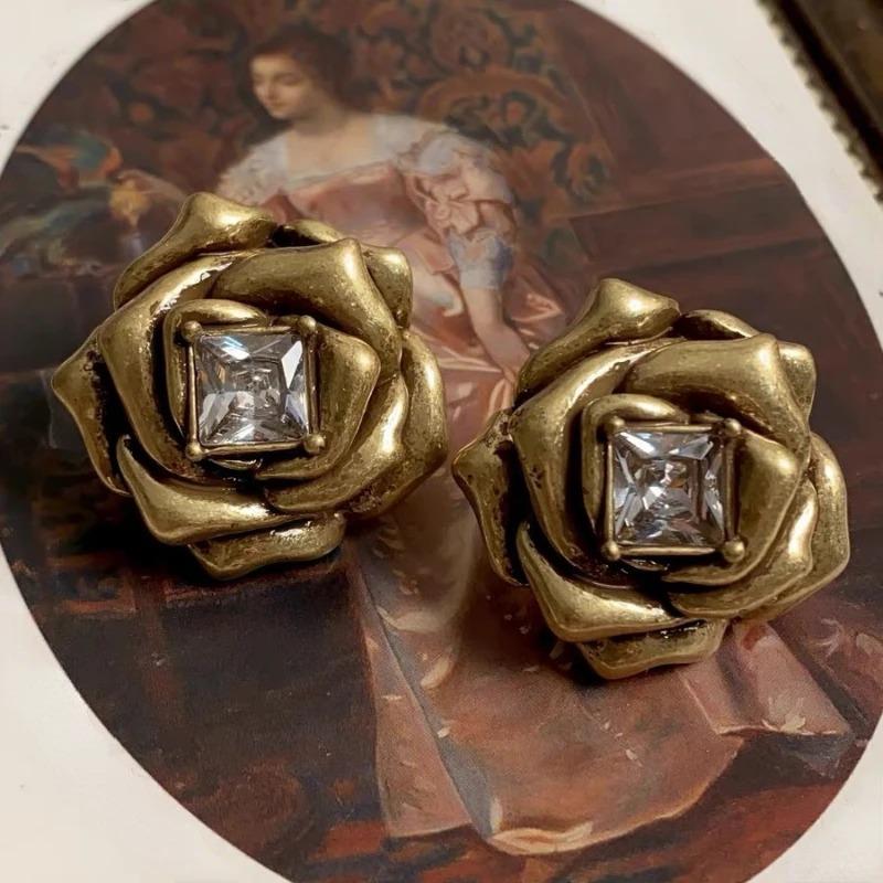 Trendy Zircon Elegant Temperament Metal Flower Earrings For Women Female Gifts Delicate Design Ear Accessories Hot Selling