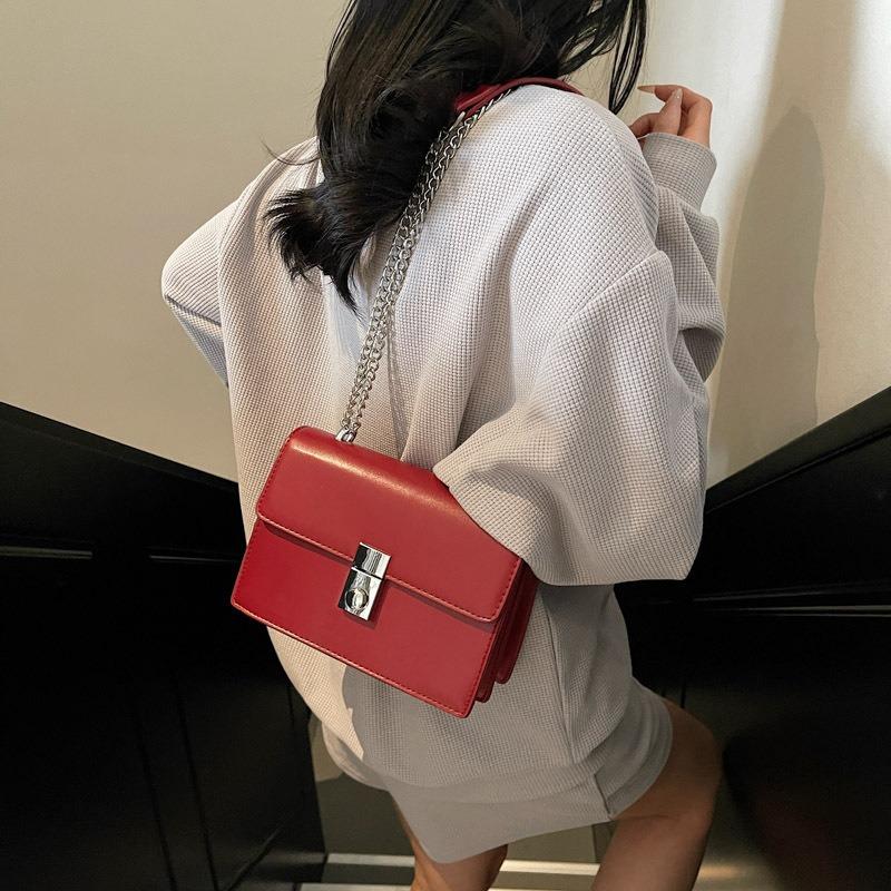 Premium Textured Bag Women's New Spring and Summer Versatile Messenger Bag Fashion Shoulder Small Square Bag