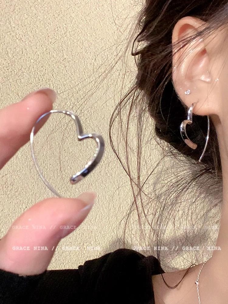 Fashion Simple Design Silver Color Hollow Heart Hoop Earrings for Women Cute Stainless Steel Gold Color Earrings Jewelry Gifts