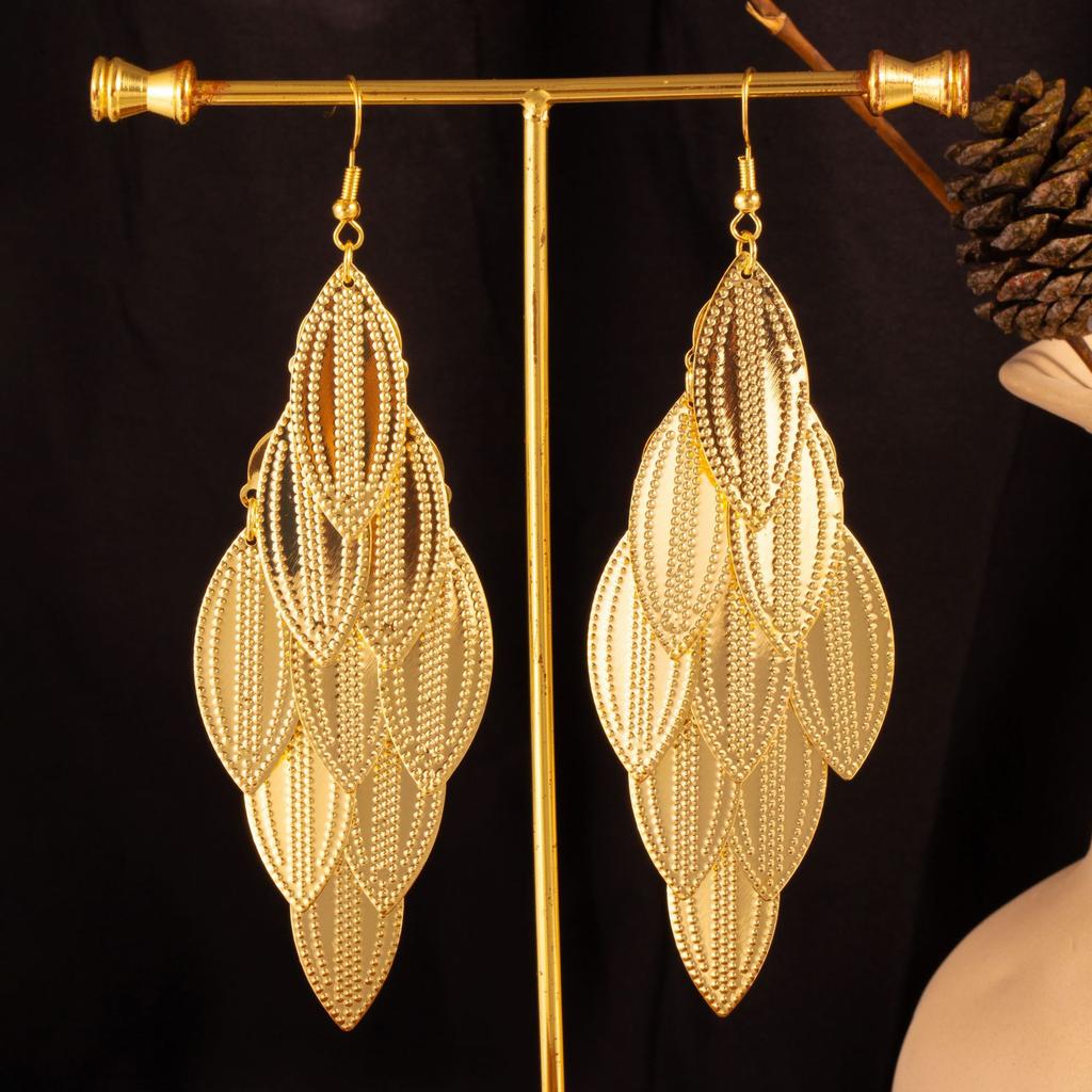 Personalized Indian Baroque Retro Wind Willow Leaf Long Women'S Earrings Hollow Love Multi-Layer Fringed Earrings