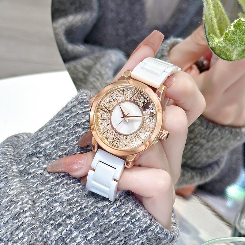 Glänzendes Treibsand-Temperament Voller Diamanten Retro Römisch Leichter Luxus Keramik Nischenuhr Damen