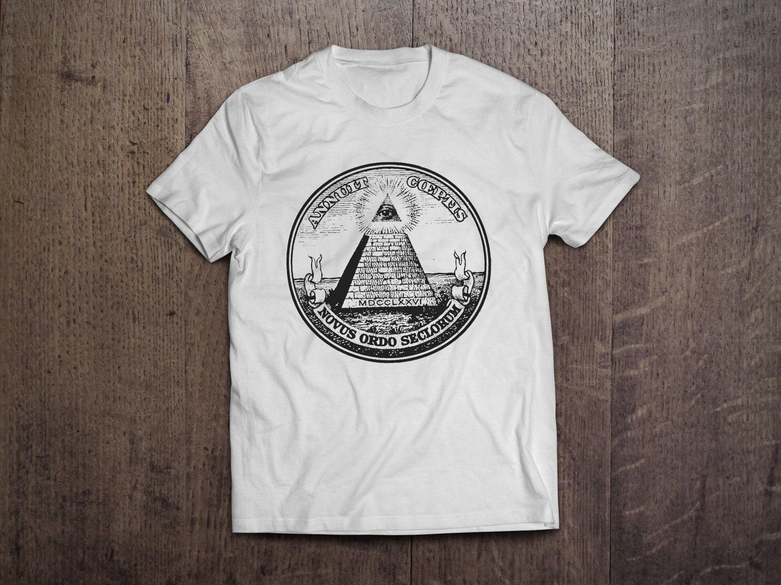 Illuminati New World Order Eye Pyramid / Heavyweight cotton unisex T shirt with print tee top M