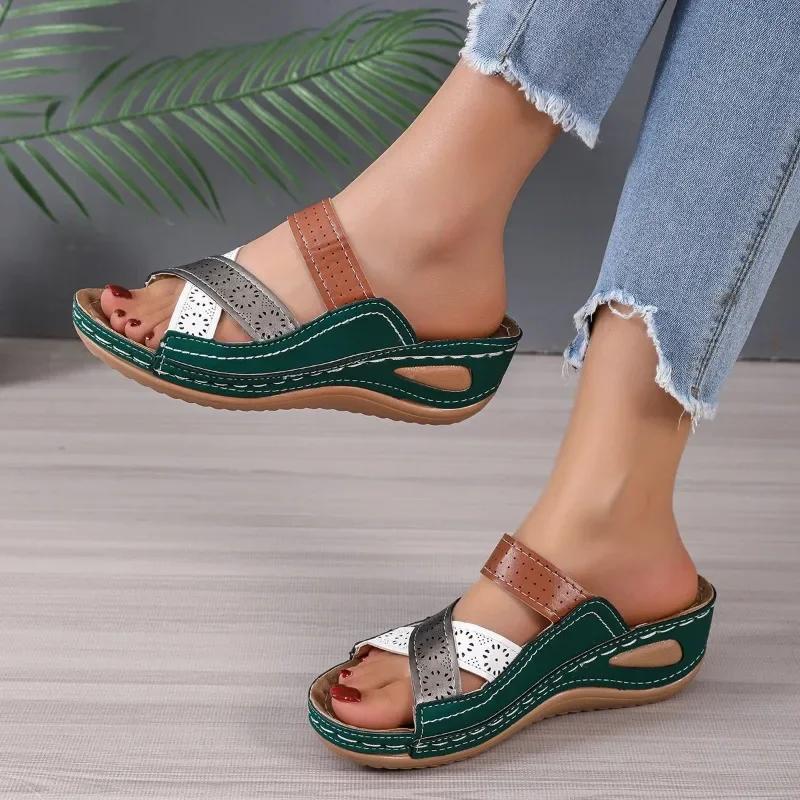 2024 New Hot Selling Open Toe Women's Slippers Summer Roman Mixed Color Outdoor Leisure Beach Wedge Large Size Slippers Zapatos