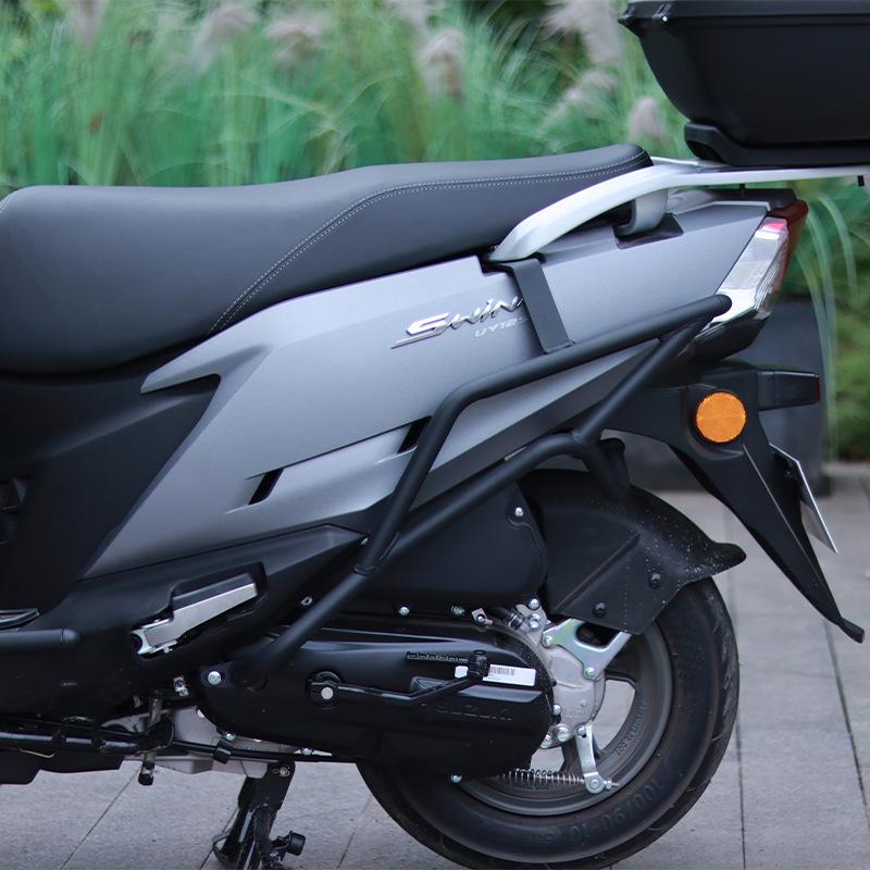 Leichtmotorrad Suzuki UY125 Schutz-Kollisionsschutzstangen - Vorder- und Hinterradstoßstangen aus Kohlenstoffstahl