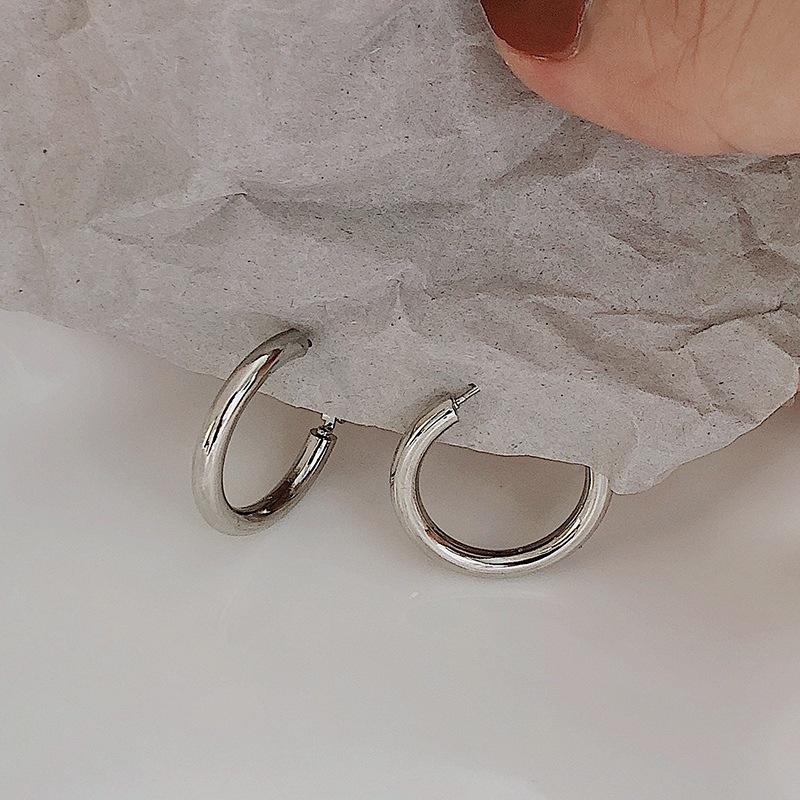 

Трендовые серьги-кольца золотого цвета 2023 года - Французский европейский нишевый дизайн пусет для женщин