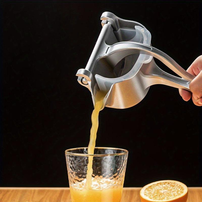 1pc Portable Fruit Juicer, Home Kitchen Gadget Orange Juice Squeezer