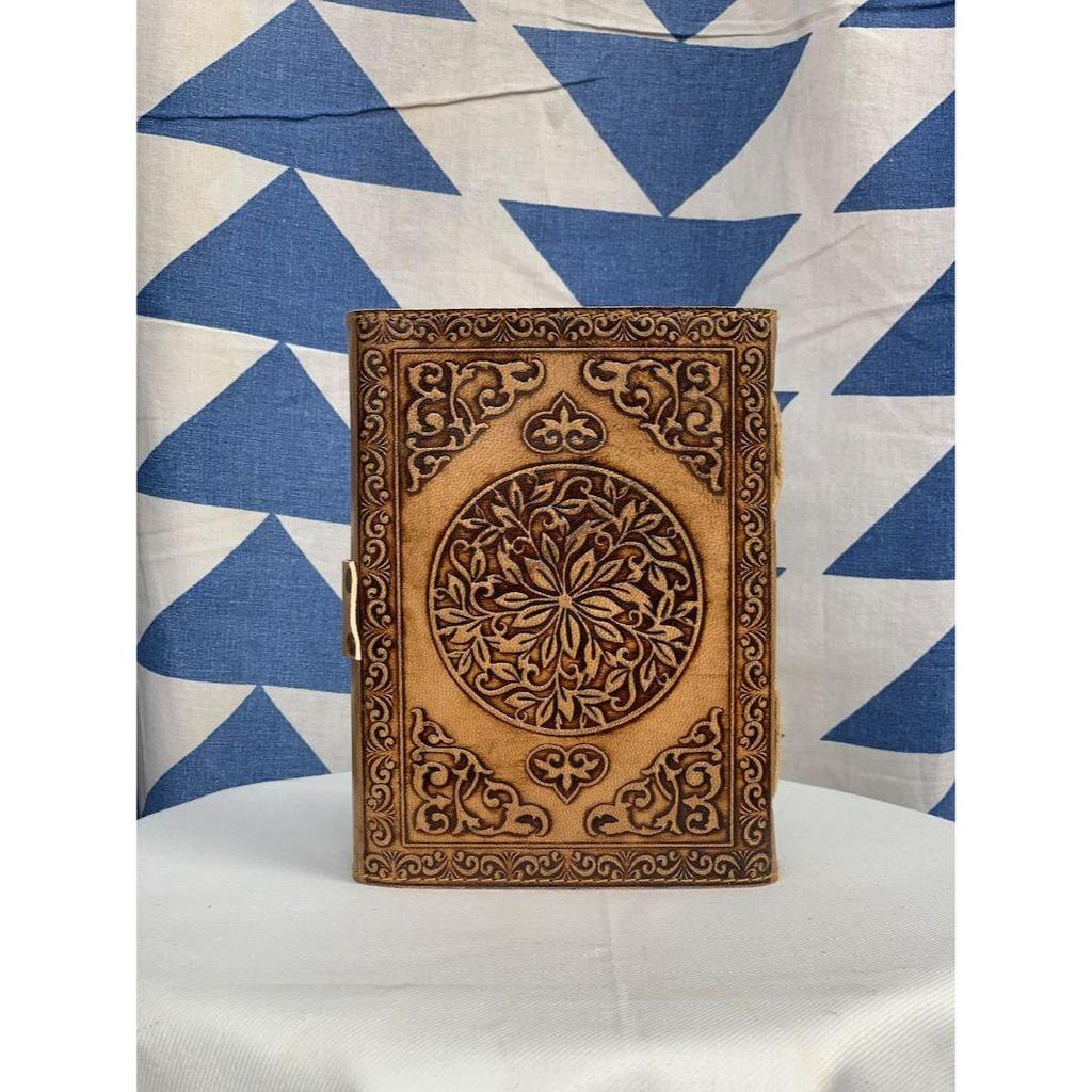 Jurnal antic Triple Moon din piele cu design din piatră semiprețioasă, hârtie antică Deckle Edge - Cartea umbrelor, Jurnal Grimoire,