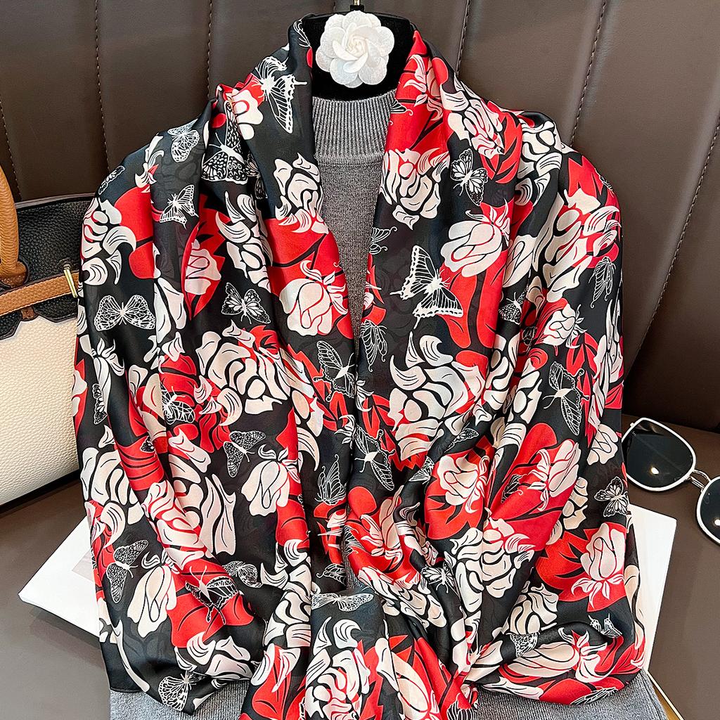 New floral silk scarves for women's summer travel, thin sunscreen silk scarves, holiday gifts for elders