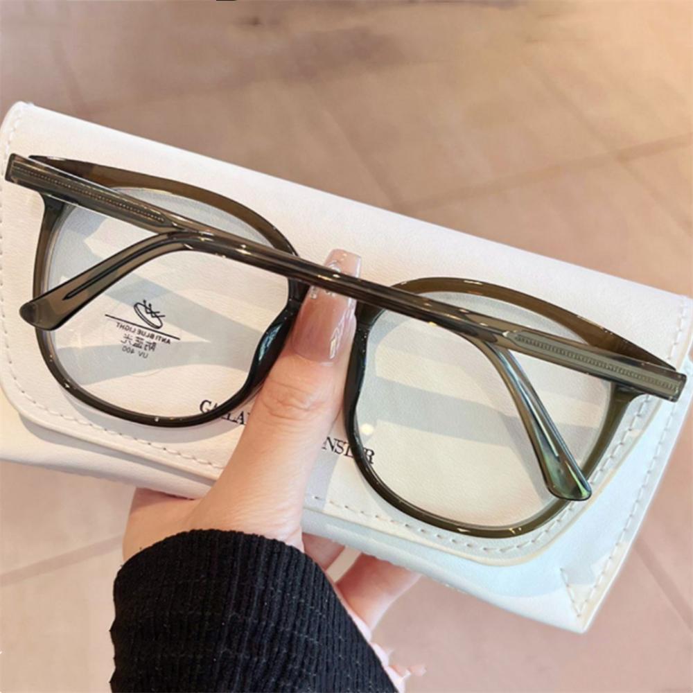 Anti-Blue Light Glasses Ultra-Light Reading Glasses Men Women Fashion Computer Eyewear Square Frame Flat Light Eyeglasses