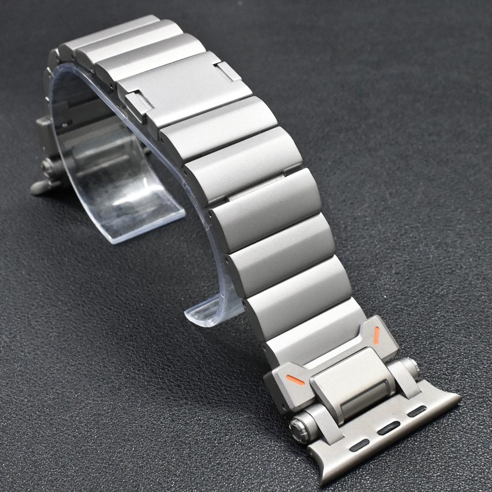 Magnetic Titanium Strap for Apple Watch 49mm 46mm 45mm 44mm Luxury Band for Iwatch Series 11 10 9 8 7 Se 6 5 Ultra 3 2 Bracelet