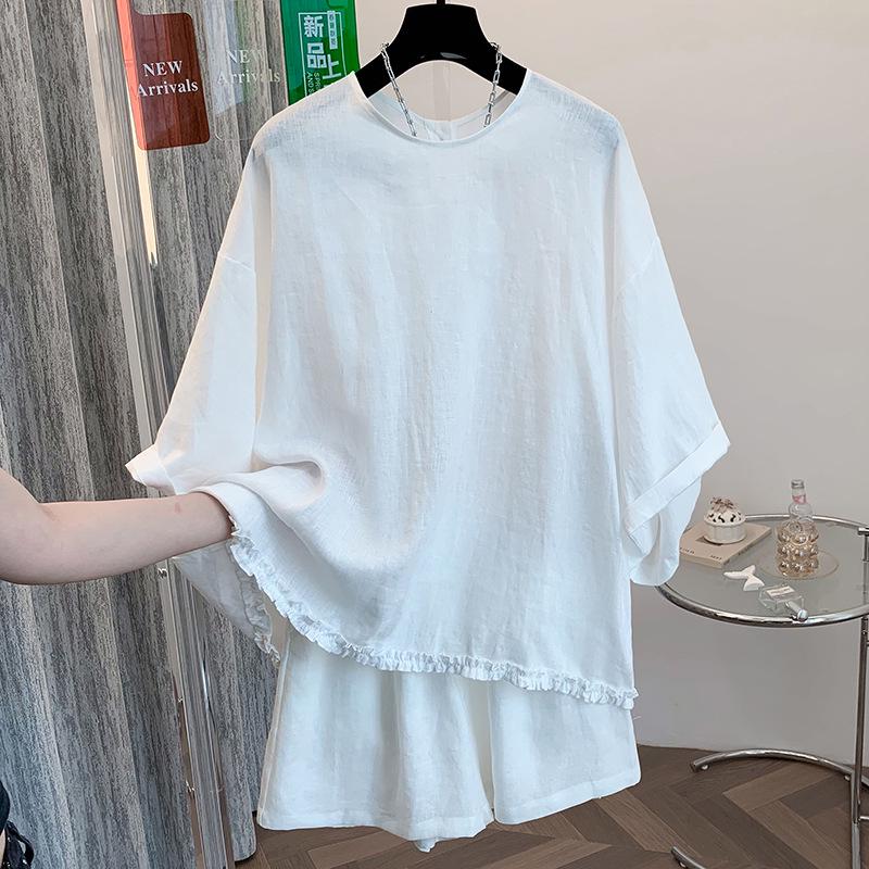 

Women s Summer Linen Two-Piece Set: Stylish Shorts & Top Ensemble Medium белый
