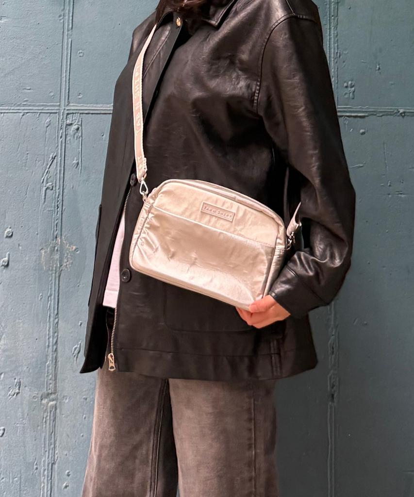 Tab N Shift Wonder Bag - Silver