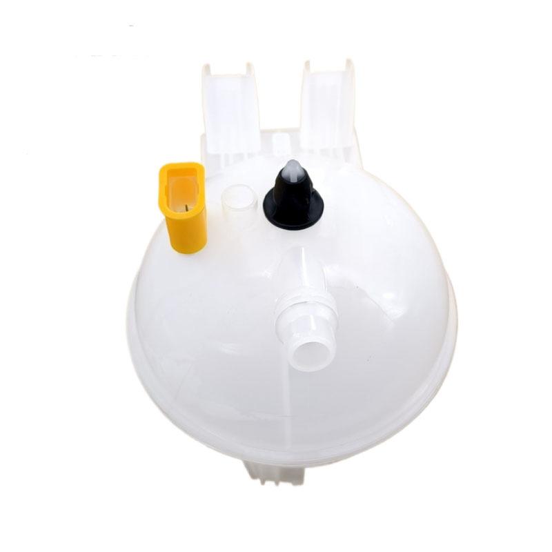 A9105010400 Car Accessories Engine Radiator Expansion Tank 9105010400 for Mercedes Benz  SPRINTER 910